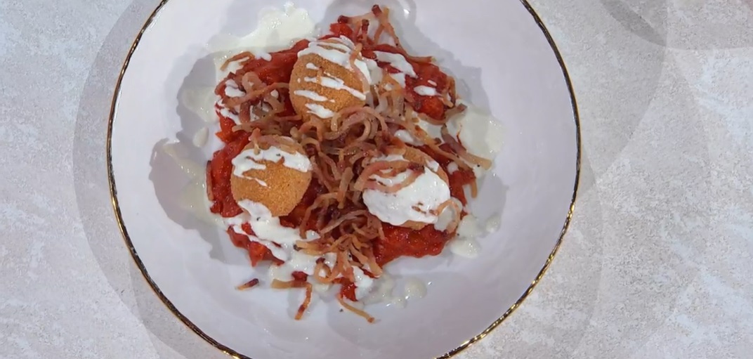 uova all'amatriciana di Carlotta Delicato