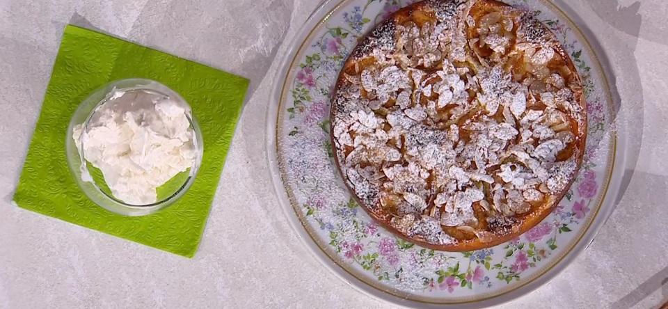 torta soffice alle albicocche di Francesca Marsetti