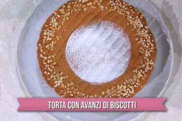 torta con avanzi di biscotti di Natalia Cattelani
