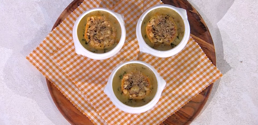 zuppa di cipolle gratinata