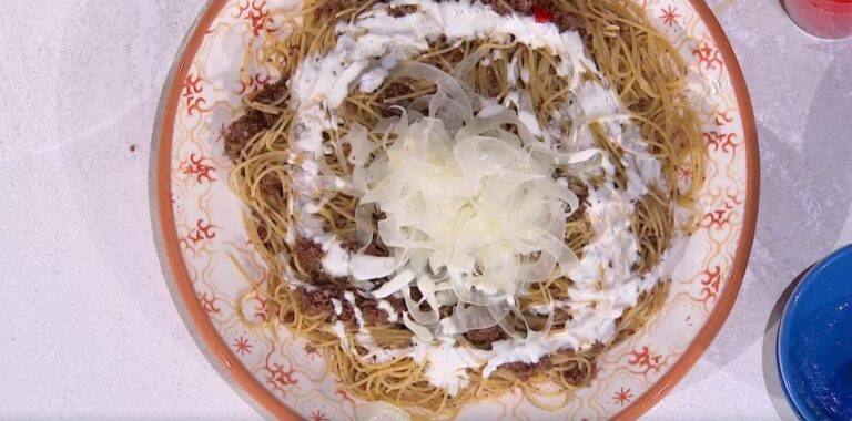 spaghetti aglio olio nero di olive e burrata di Antonella Ricci