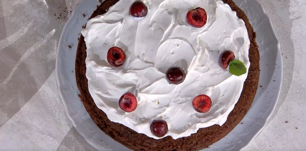 torta in padella con ciliegie di Natalia Cattelani