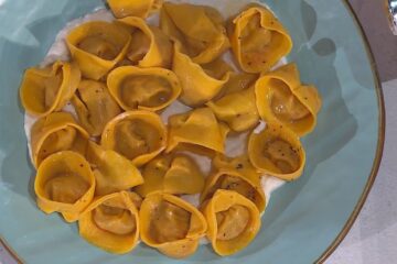 tortelli pomodoro e pecorino di Chloe Facchini
