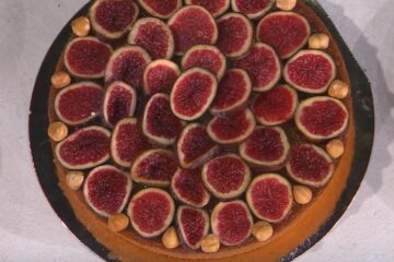 crostata fichi e nocciole di Sal De Riso