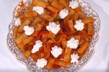 rigatoni con salsa ai peperoni di zia Cri