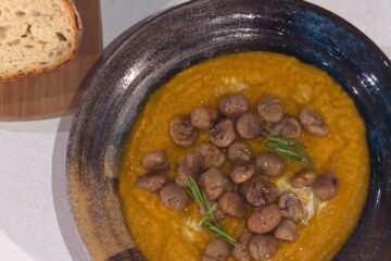 vellutata zucca porro e castagne di Chloe Facchini