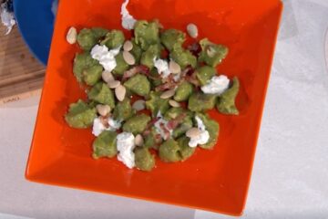malfatti verdi con burrata e acciughe di Andrea Mainardi