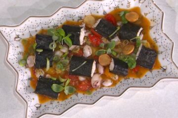 spigola all'acqua molto pazza di Salvatore Giugliano