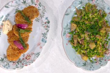 cotolette di agnello su vignarola di Gian Piero Fava