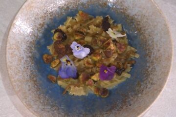 pasta mista all'aglio nero e zucchine di Ciro Scamardella