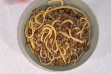 pici al ragù bianco con olive e patate di Federico Fusca