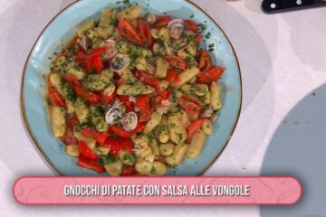 gnocchi di patate con salsa alle vongole di Zia Cri