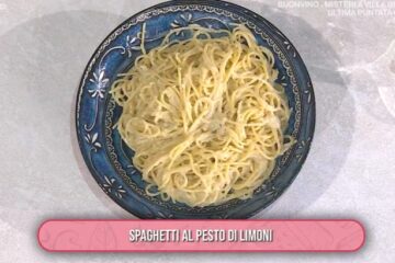 spaghetti al pesto di limoni di Sonia Peronaci