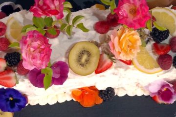 trionfo di fiori e frutta di Natalia Cattelani
