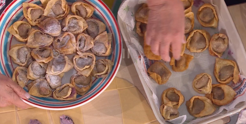 tortelli fritti alle ciliegie di Alessandra Spisni
