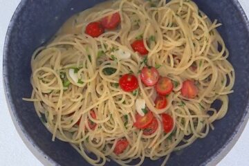 spaghetti alle vongole fujute di Crescenzo Morlando