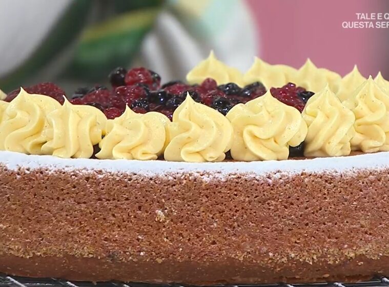 dolce plumcake ai frutti di bosco di Sal De Riso