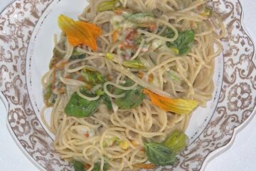 spaghettoni cremosi ai fiori di zucca di Federico Polizzi