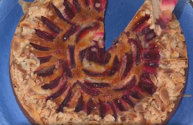 torta alle susine di Natalia Cattelani